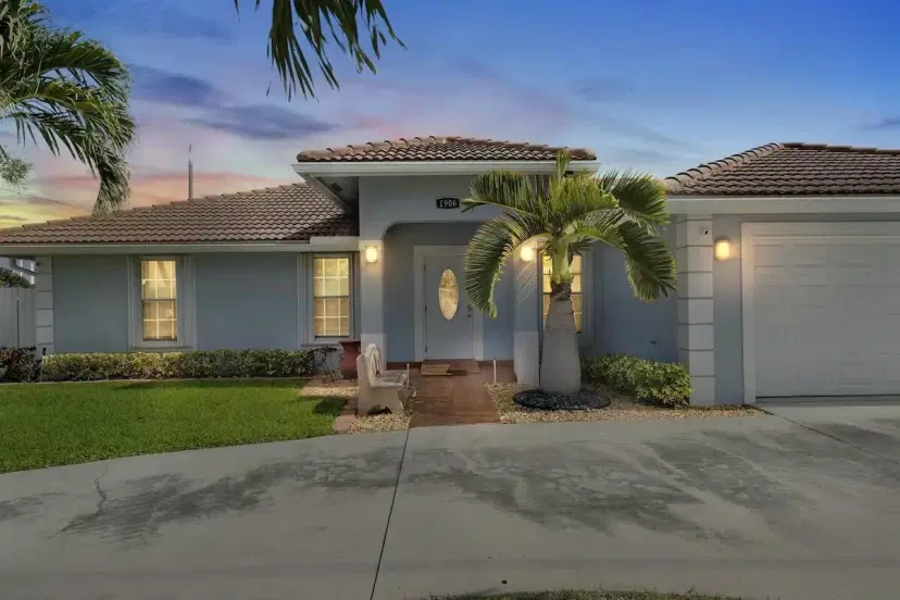Picture of 1906 N A Street, Lake Worth Beach FL 33460