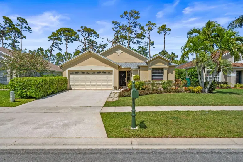 Picture of 15133 Oak Chase Court, Wellington FL 33414