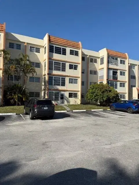 Picture of 2201 NW 41St Ave 405, Lauderhill FL 33313