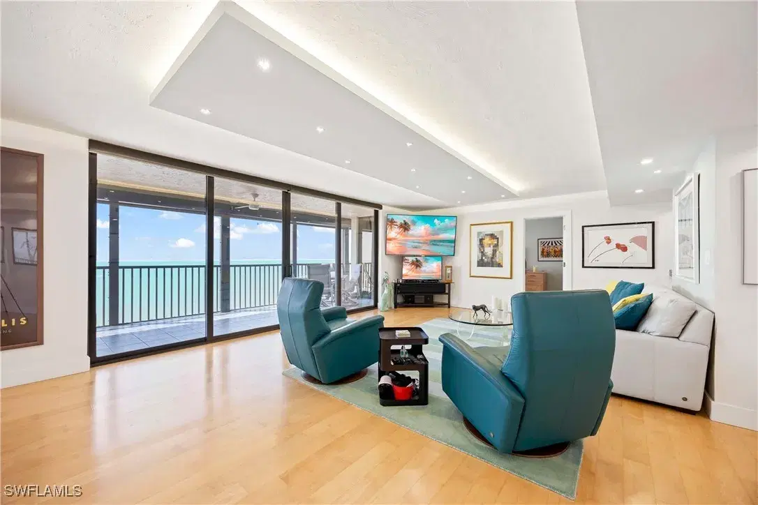 Picture of 9653 Gulf Shore Dr 702, Naples, FL 34108