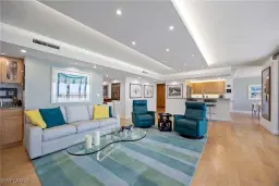 Picture of 9653 Gulf Shore Dr 702, Naples, FL 34108