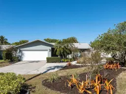 Picture of 1036 Lake Shore Ct, Naples, FL 34103