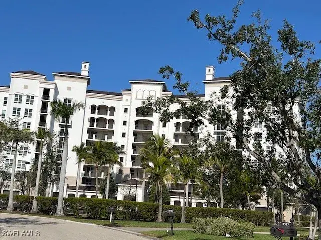 Picture of 3333 Sunset Key Cir 303, Punta Gorda, FL 33955