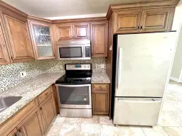 Picture of 13450 SW 3Rd St 116D, Pembroke Pines, FL 33027