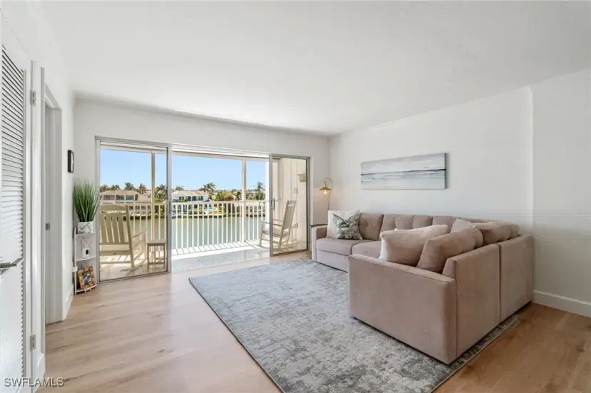 Picture of 300 Park Shore Dr 4C, Naples FL 34103