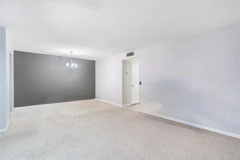 Picture of 100 Bayview Ave C, Boynton Beach FL 33435