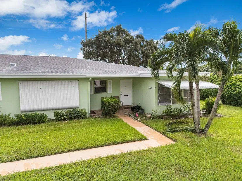 Picture of 100 Bayview Ave C, Boynton Beach FL 33435