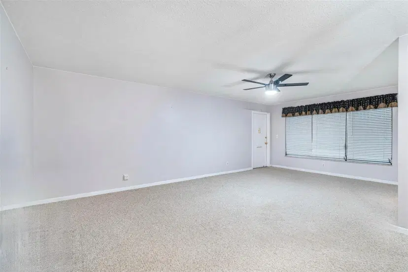 Picture of 100 Bayview Ave C, Boynton Beach FL 33435