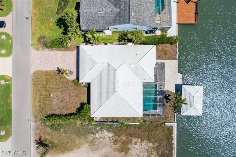Picture of 380 Conners Ave, Naples FL 34108