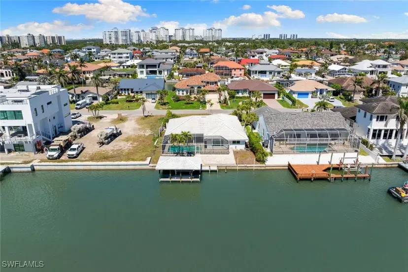 Picture of 380 Conners Ave, Naples FL 34108