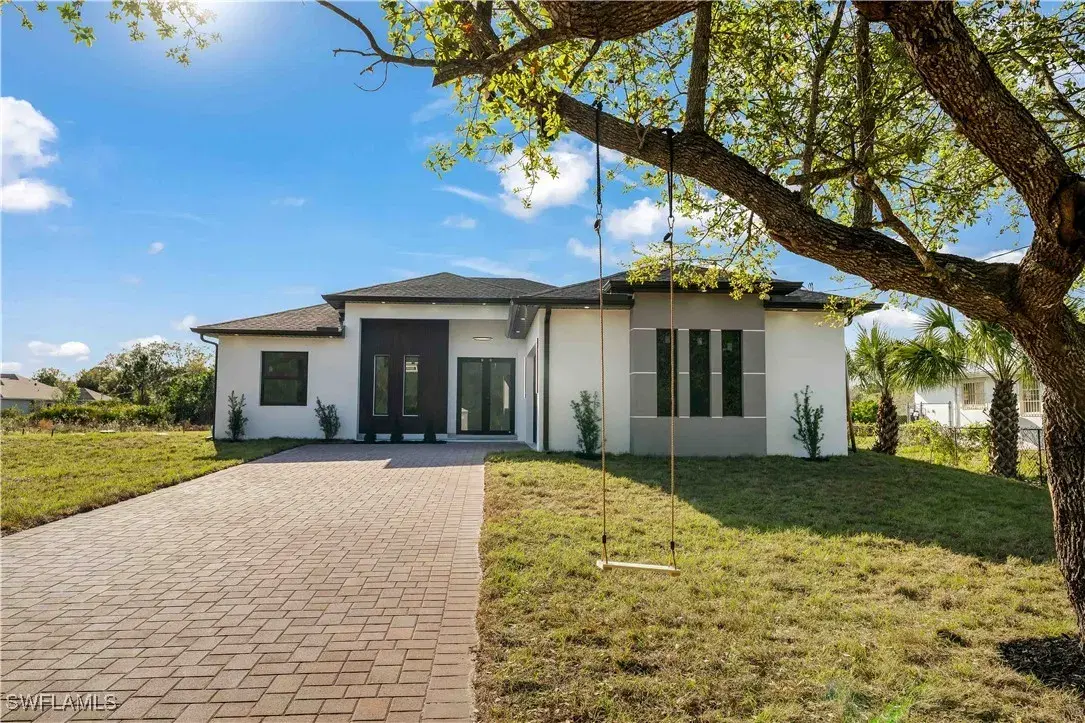 Picture of 1117 Wagner Ave, Lehigh Acres, FL 33972