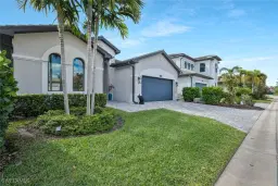 Picture of 10111 Palazzo Dr, Naples, FL 34119