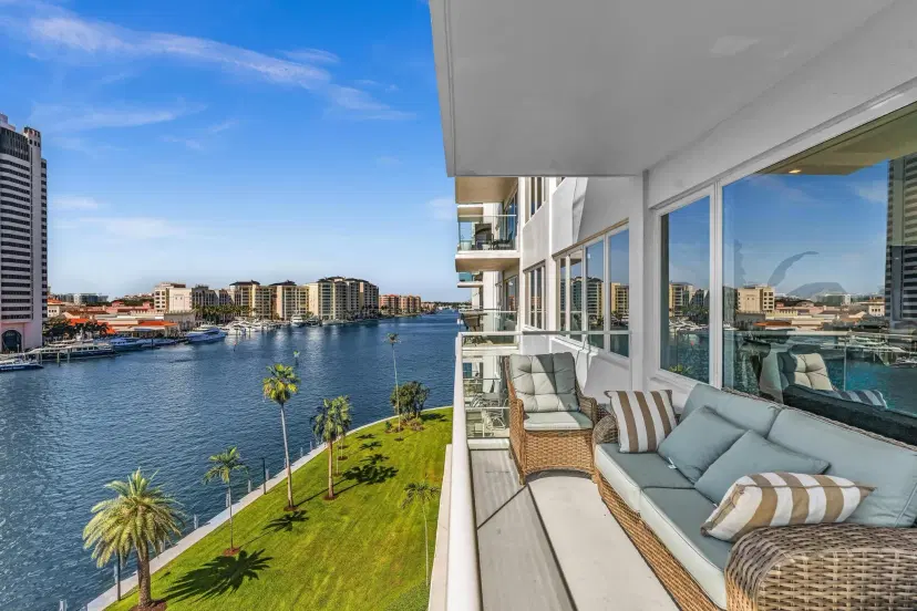 Picture of 701 E Camino Real 7F, Boca Raton FL 33432