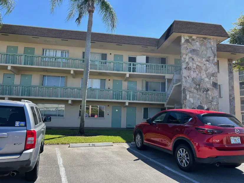 Picture of 400 Village Green Circle W 118, Palm Springs FL 33461
