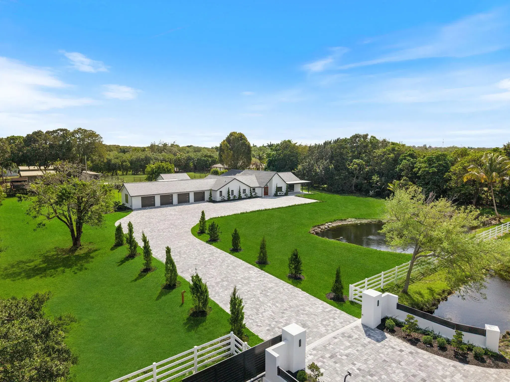 Picture of 7150 Holatee Trl, Southwest Ranches, FL 33330