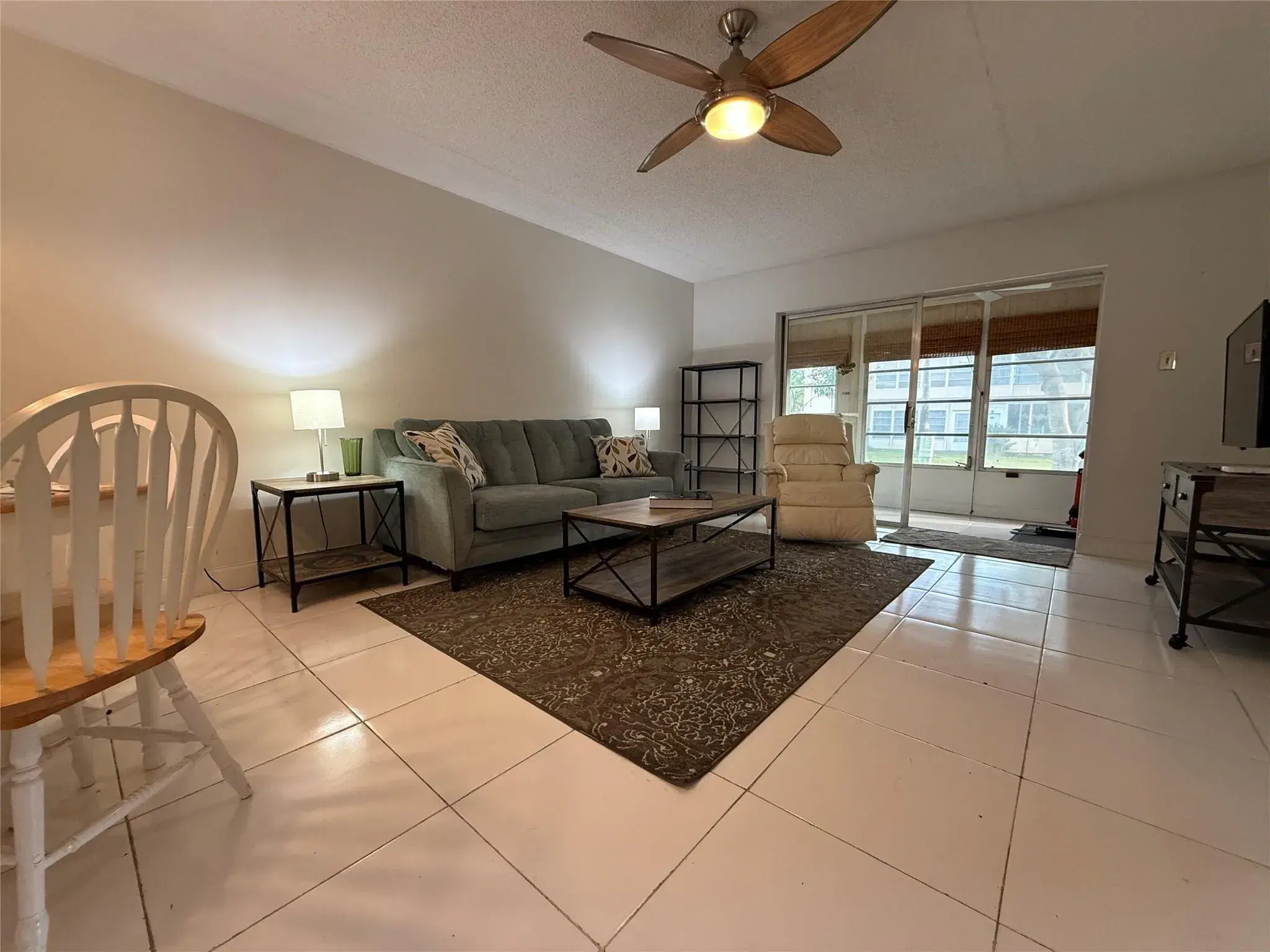 Picture of 7500 NW 4Th Pl 102, Margate, FL 33063