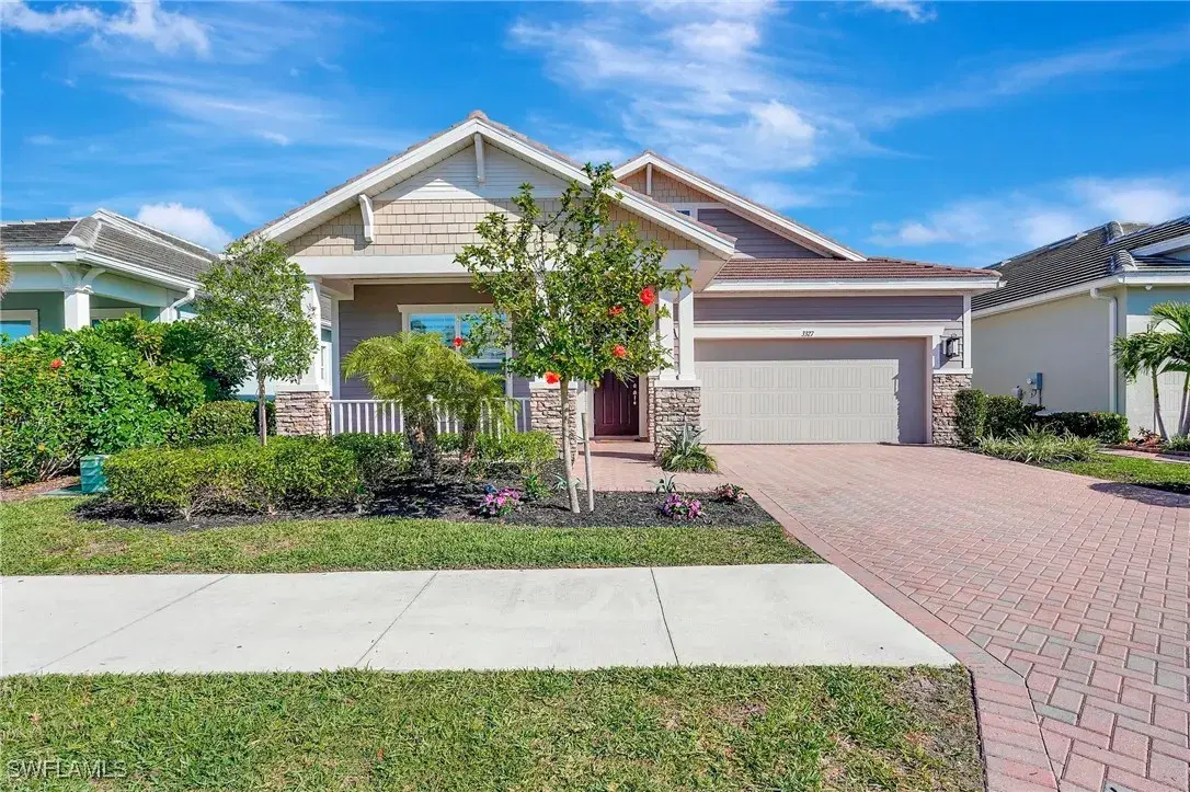 Picture of 3327 Pilot Cir, Naples, FL 34120