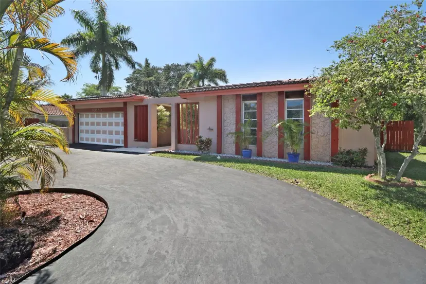 Picture of 10380 NW 41St St, Coral Springs FL 33065