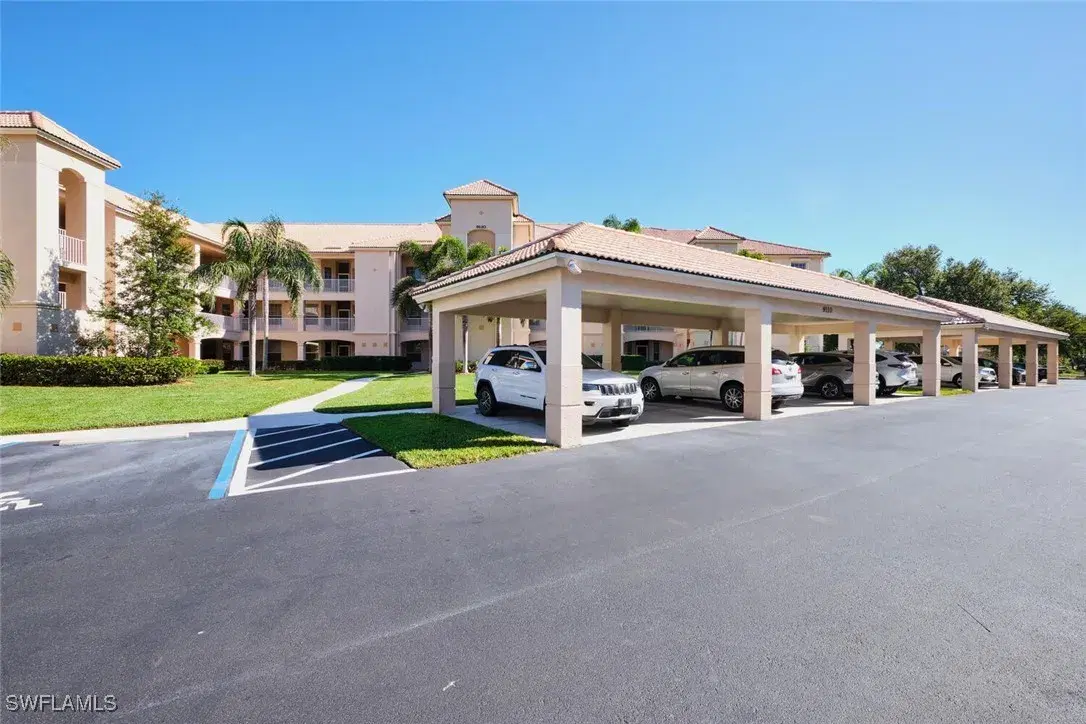 Picture of 9110 Southmont Cv 109, Fort Myers, FL 33908