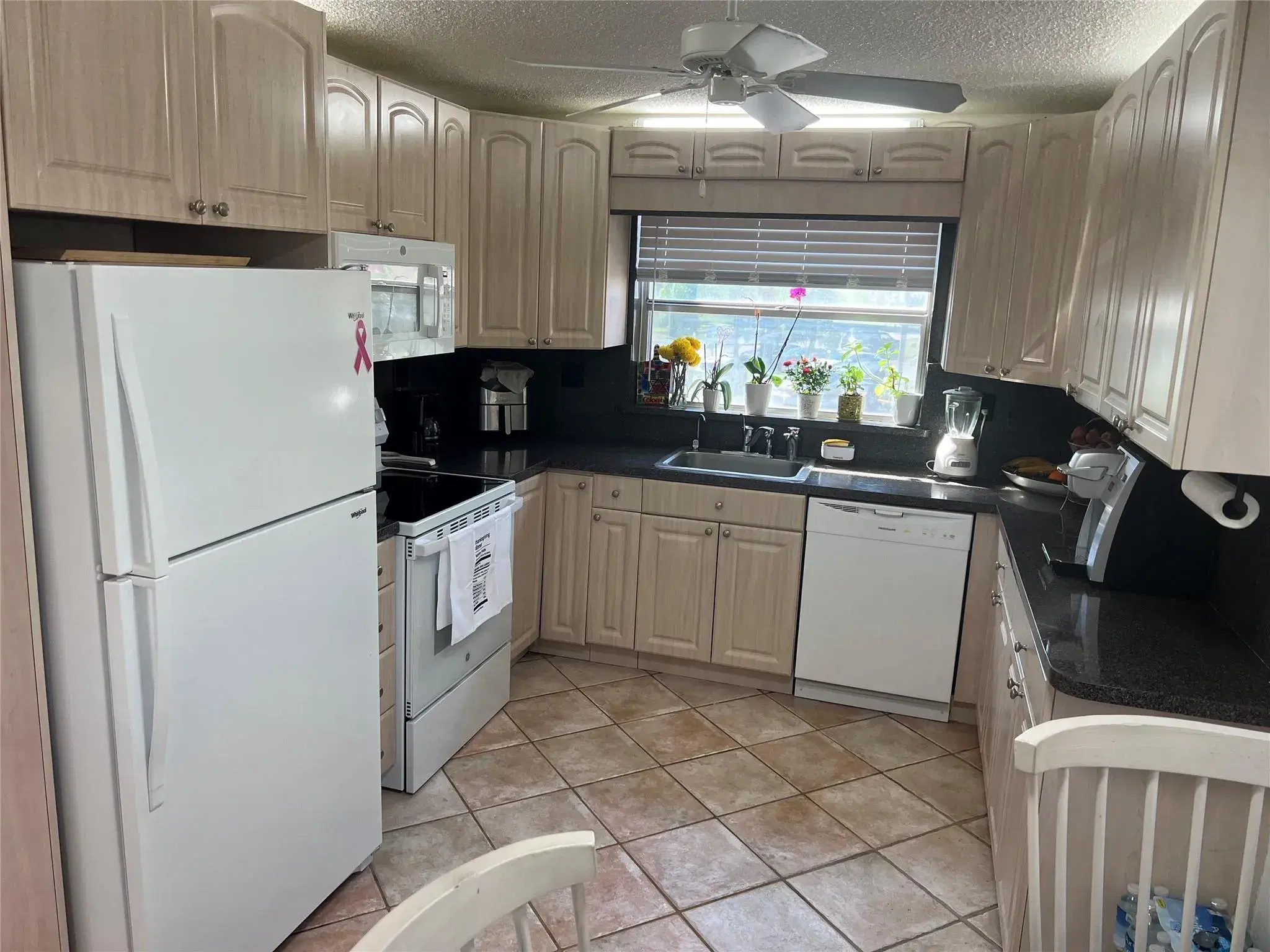 Picture of 9721 Sunrise Lakes Blvd 201, Sunrise, FL 33322
