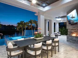 Picture of 3801 Crayton Rd, Naples, FL 34103