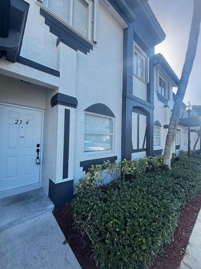 Picture of 2304 SE 23Rd Avenue 2304, Homestead FL 33035
