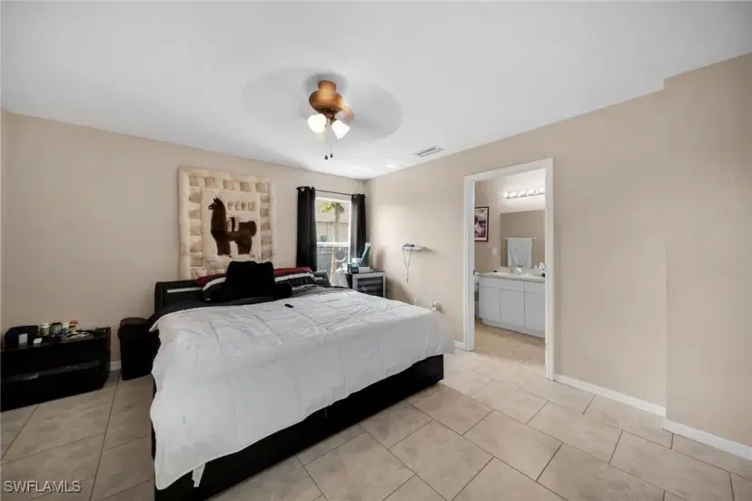 Picture of 2303 NW 7Th Pl, Cape Coral FL 33993