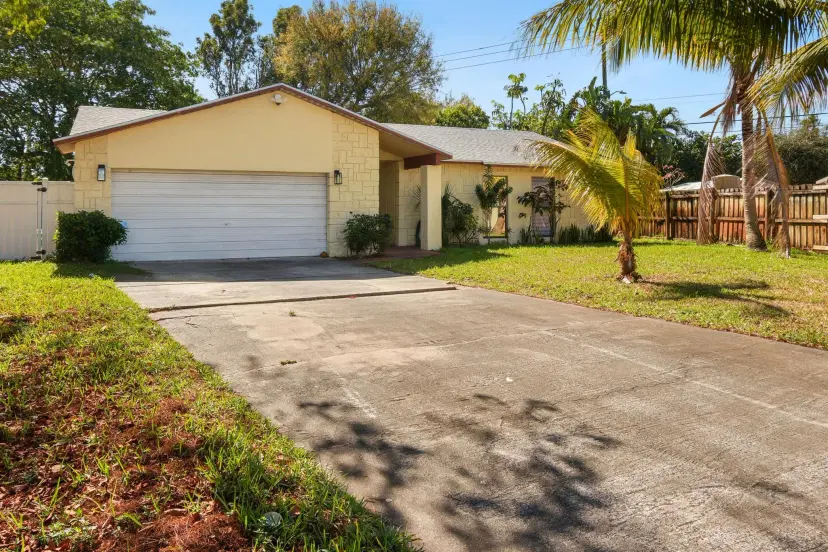Picture of 1072 Fernlea Drive, West Palm Beach FL 33417