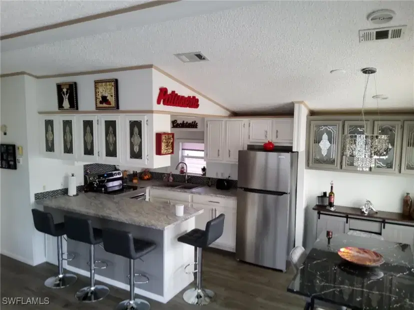 Picture of 19681 Summerlin Rd 430, Fort Myers FL 33908