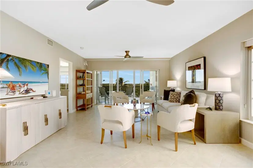 Picture of 13105 Vanderbilt Dr 405, Naples FL 34110