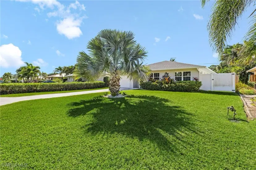 Picture of 116 1St St, Bonita Springs FL 34134