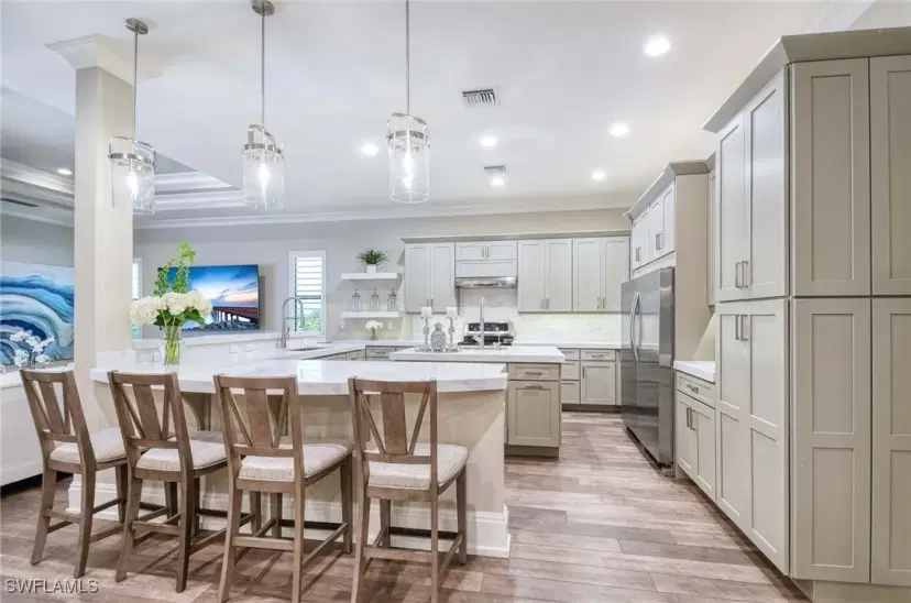 Picture of 2867 Coco Lakes Dr, Naples FL 34105