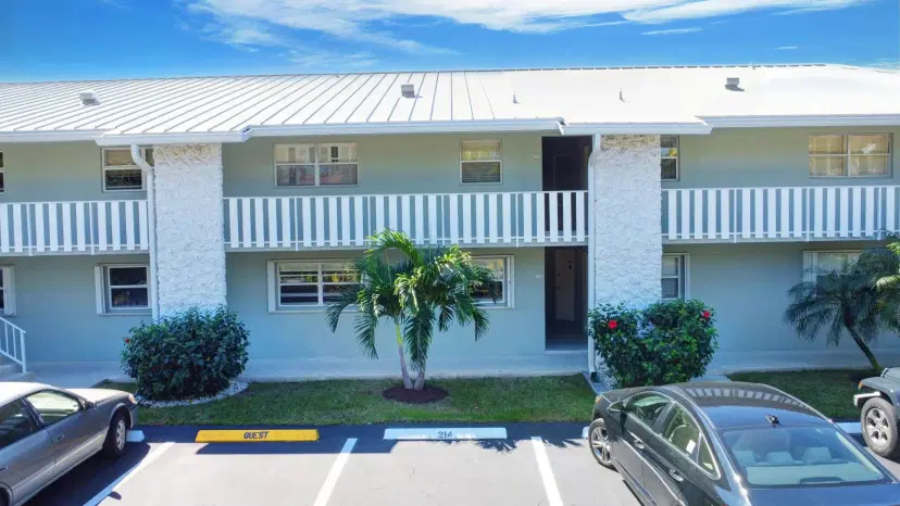 Picture of 5550 N Ocean Boulevard 114, Ocean Ridge FL 33435