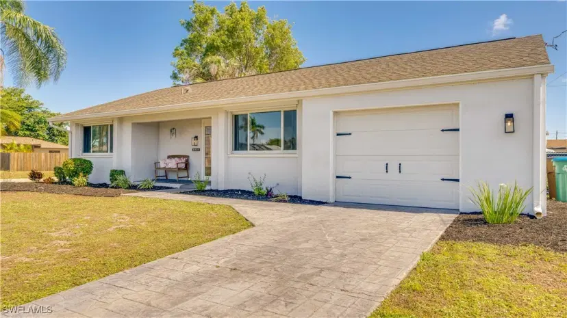 Picture of 3801 SE 10Th Ave, Cape Coral FL 33904