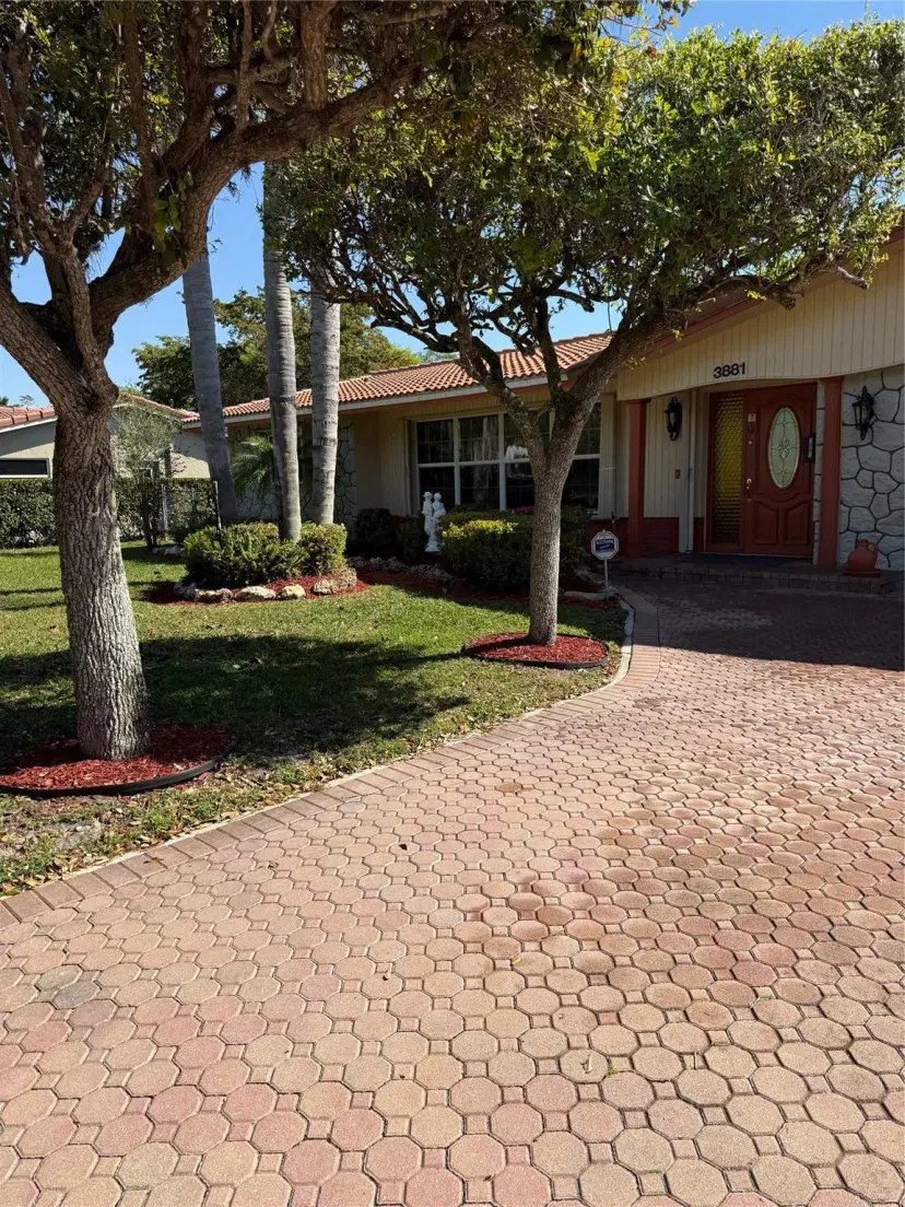 Picture of 3881 NW 100Th Ave, Coral Springs, FL 33065