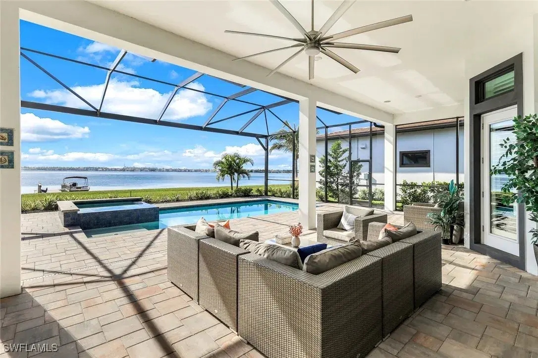 Picture of 11401 Venetian Lagoon Dr, Fort Myers, FL 33913