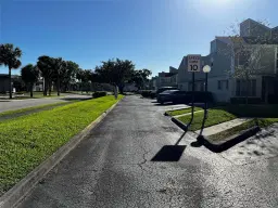 Picture of 8149 Lagos De Campo Blvd B-1, Fort Lauderdale, FL 33321