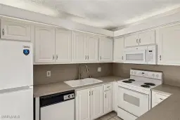 Picture of 5544 Malt Dr 2, Fort Myers, FL 33907