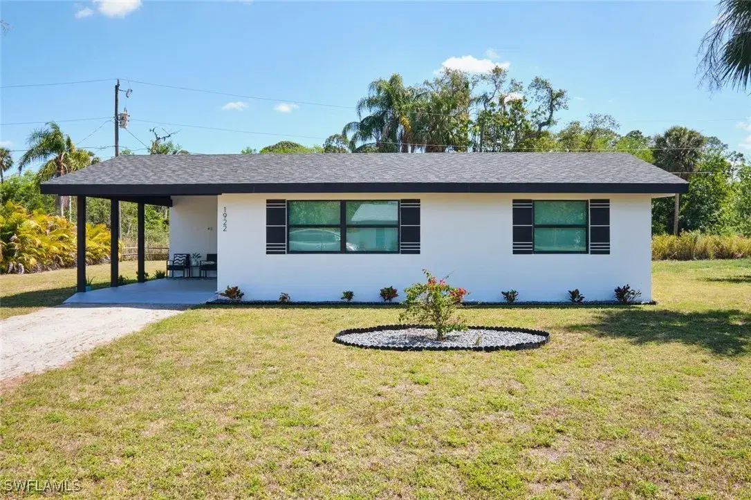 Picture of 1922 Flamingo Dr, North Fort Myers, FL 33917