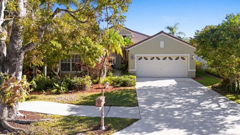 Picture of 189 Cameron Dr, Weston FL 33326