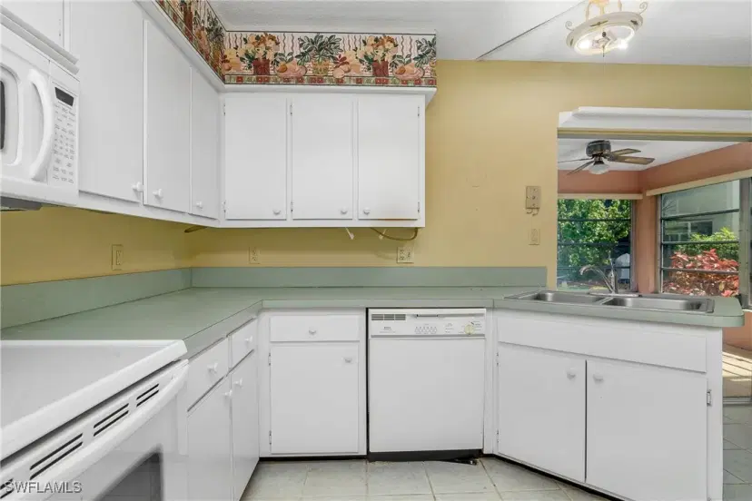 Picture of 7400 College Pkwy 59B, Fort Myers FL 33907