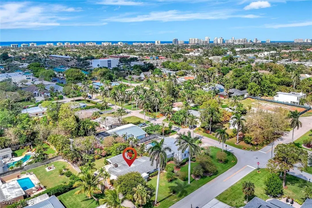 Picture of 2261 11Th St N, Naples, FL 34103