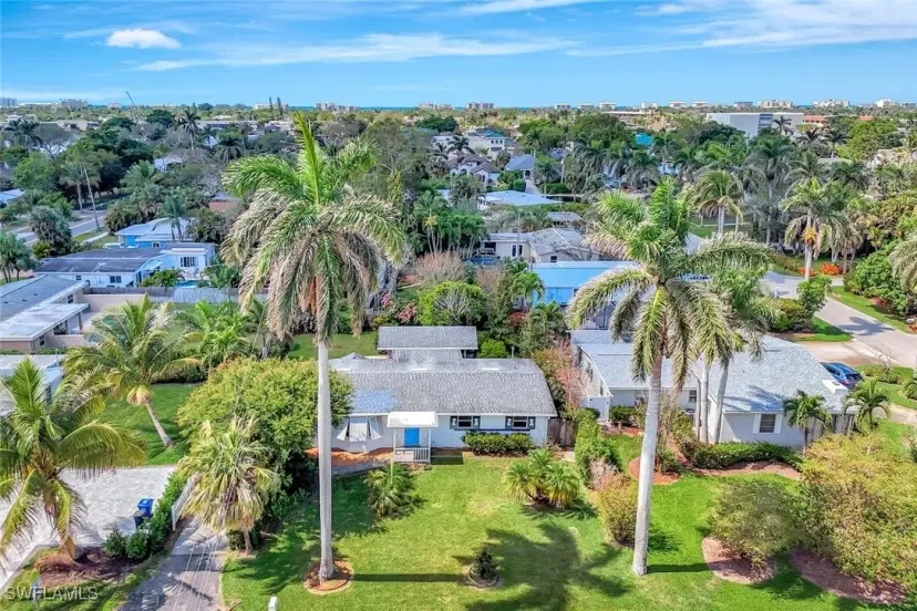 Picture of 2261 11Th St N, Naples FL 34103