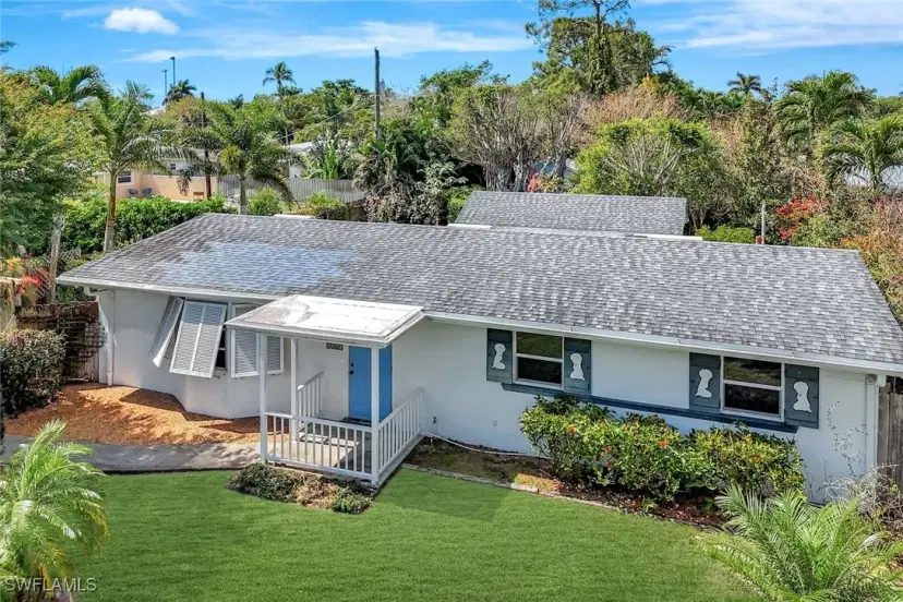 Picture of 2261 11Th St N, Naples FL 34103