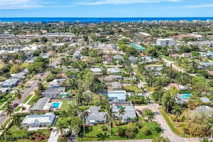 Picture of 2261 11Th St N, Naples FL 34103