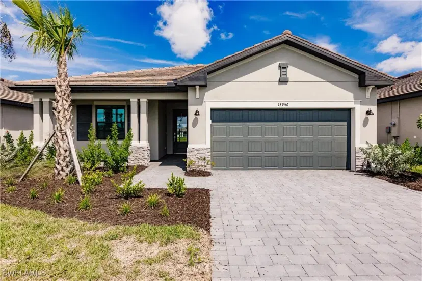 Picture of 13956 Hunter Oak Dr, Fort Myers FL 33913