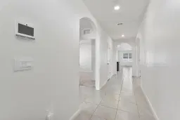 Picture of 357 SE Oakridge Dr, Port St Lucie, FL 34984