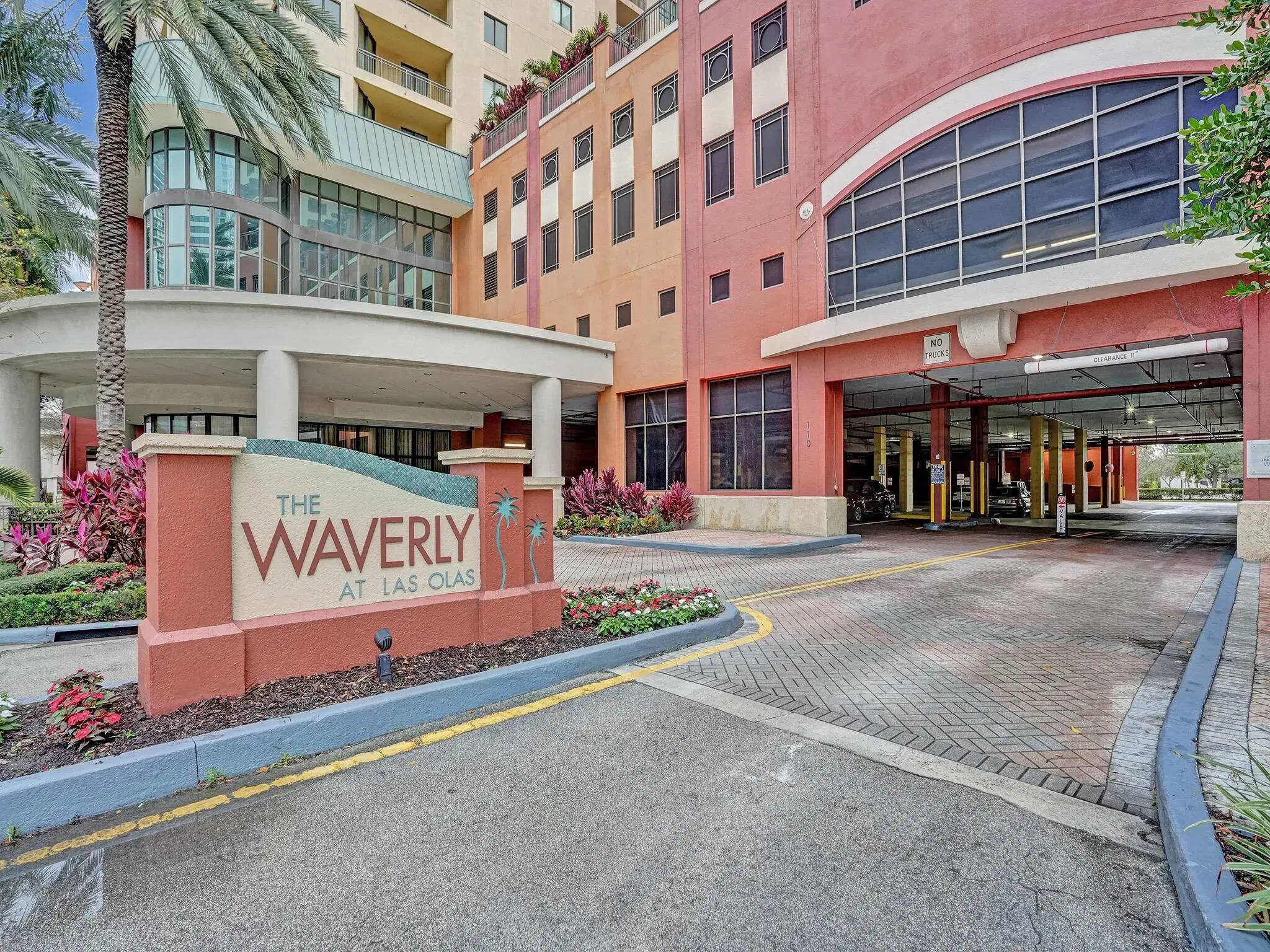 Picture of 100 N Federal Highway 528, Fort Lauderdale, FL 33301