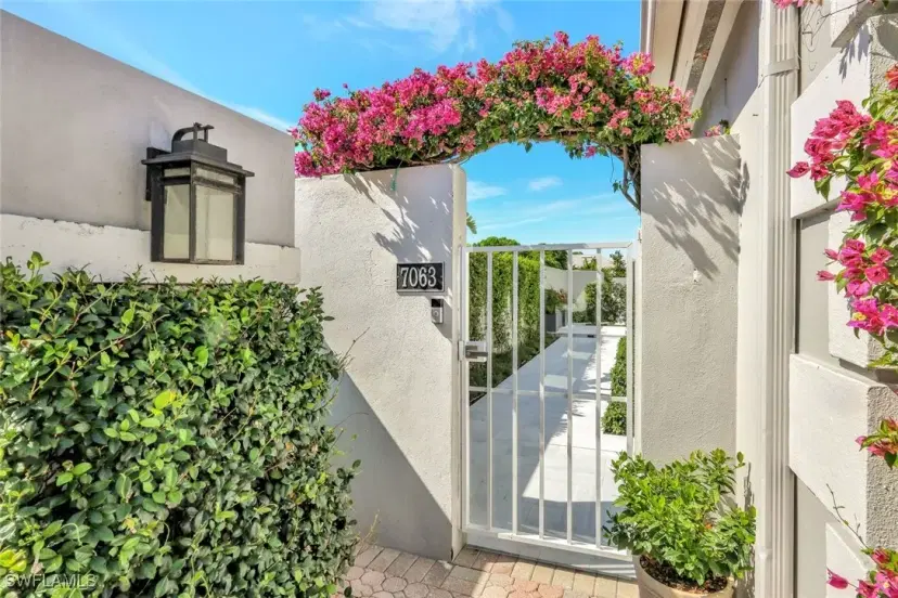 Picture of 7063 Villa Lantana Way 3, Naples FL 34108