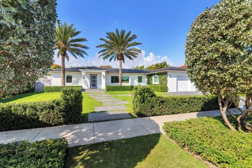 Picture of 2111 Notre Dame Drive, Lake Worth Beach FL 33460